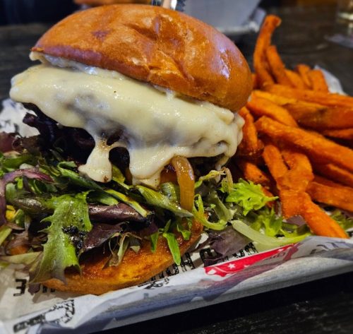Food in Cold Beers & Cheeseburgers, Euless, TX