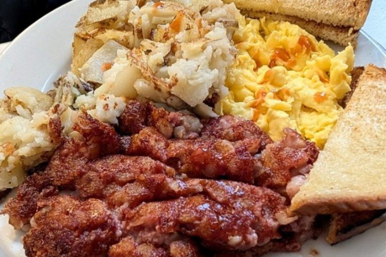 Food in Fred's Diner, Akron, OH