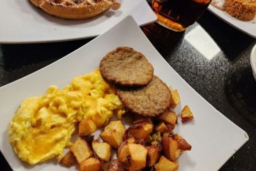 Photos for Bros Breakfast & Lunch