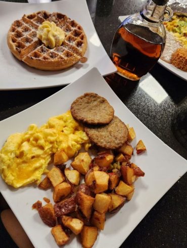 Photos for Bros Breakfast & Lunch
