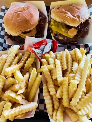 Photos for Chubzies Burgers