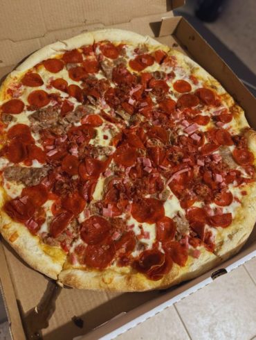 Photos for Due Amici Pizza & Pasta Bar