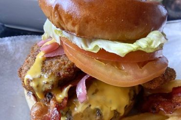 Quick Death in Texas Burger at Knuckleheads in Wallingford, Connecticut