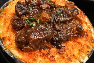 Oxtail Mac & Cheese at 32 North in Valley Stream, New York