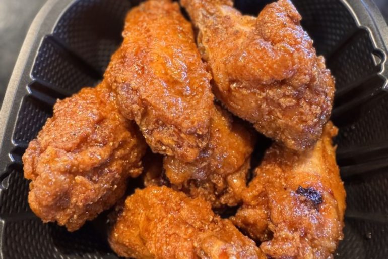 chicken wings at besties table in indianapolis, IN