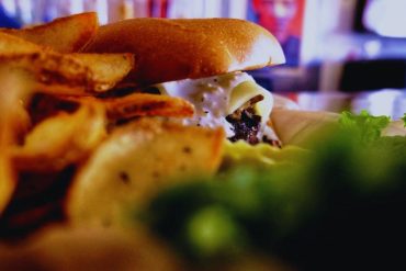 Key & Cleaver - Burger Close-up