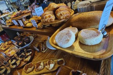 1748 Bakehouse - Different Bread