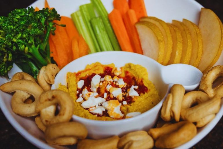 Honey and Hooch - Curried Hummus Plate
