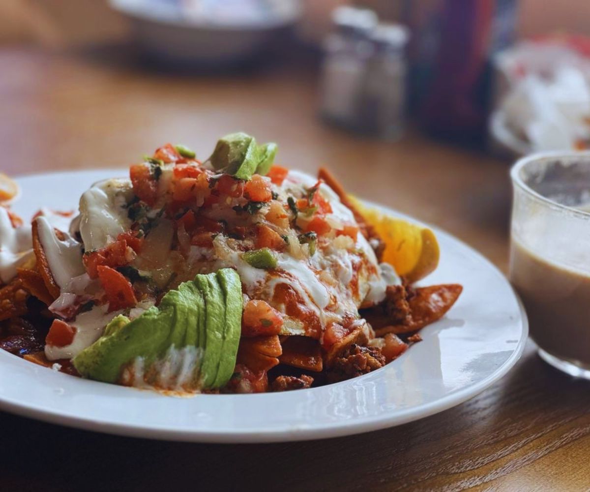 Gloria’s Cafe - Chilaquiles con Chorizo