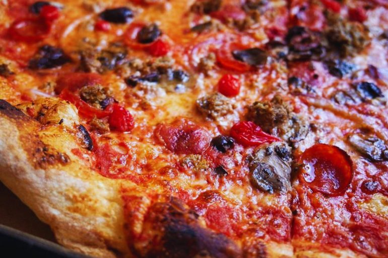 Mad Pie - Supreme - Toppings & Crust Close-up