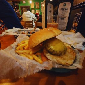 McGovern's Tavern - Burger & Fries
