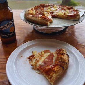 Abella Pizzeria - Hawaiian - Small 10-inch & Beer