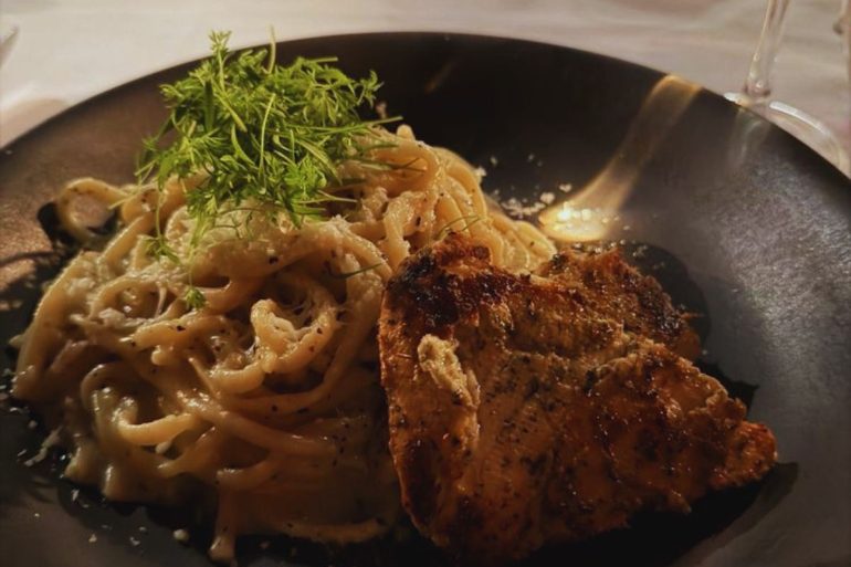 Sabira - Pepe with Chicken
