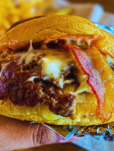 Photos for Buddy's Burger