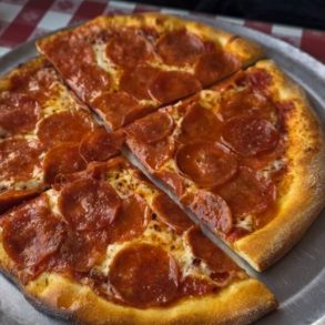 Food in Leon Gessi New York Pizza, Colorado Springs, CO