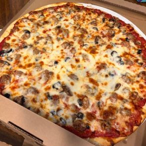 Food in Skuddlebutt's Pizza, Downers Grove, IL