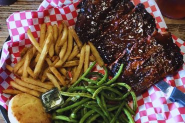 Photos for Smokin' Dave's BBQ