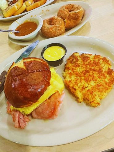 Photos for The Toasted Yolk Cafe