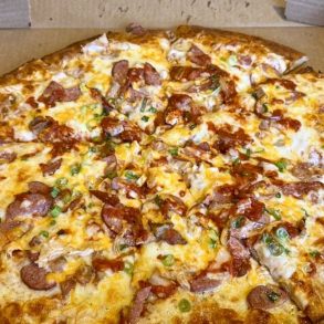 Cajun Pizza at Cadillac Cafe in Wasilla, Alaska