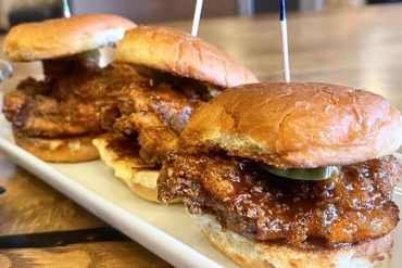 Chicken Sliders at Table 32 in Sioux City, Iowa
