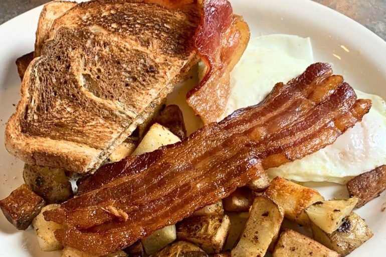 New England Breakfast at Banners Restaurant in Conway, New Hampshire