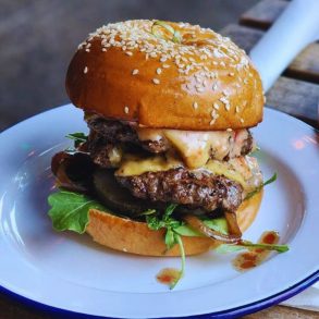 Lucky Buns - Lucky Bun Burger