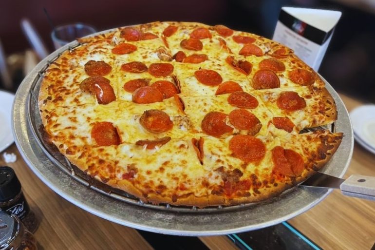 Photos for Vito's Pizza & Italian Ristorante - Gilbert