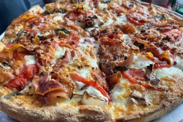 Leoni's Pizzeria, Bonita Springs, FL