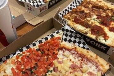 Food in Eddie & Sam's NY Pizza, Tampa, FL