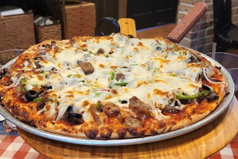 Food in Mama Mia Pizzeria, McAllen, TX