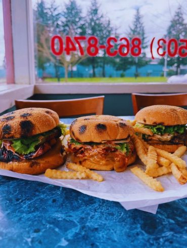 Photos for Five Stars Family Burger