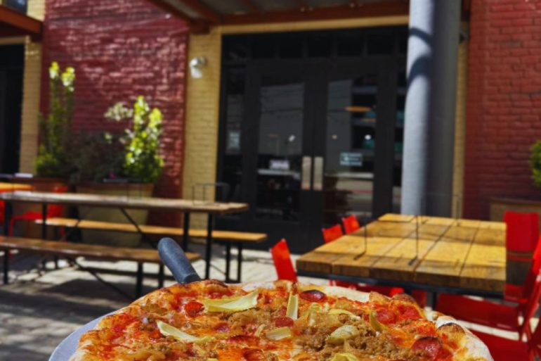 Photos for Max's Coal Oven Pizzeria