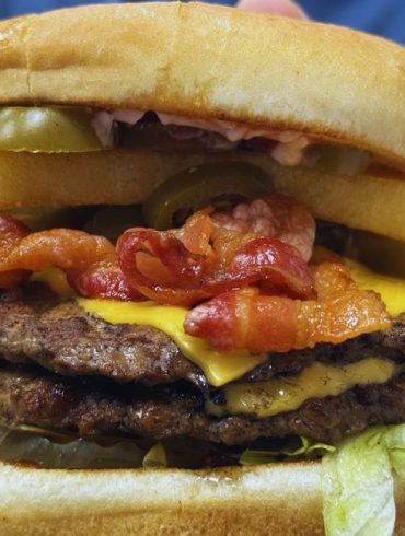 Photos for Lucky's Burgers & Shakes