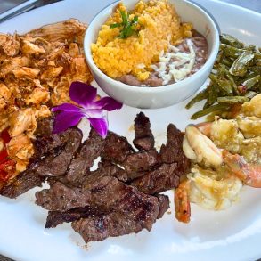 Platillo La Fiesta at La Cocina De Mama in Oak Lawn, Illinois