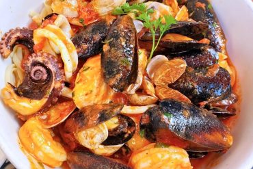 Zuppa di Pesce at Via Roma in Des Plaines, Illinois