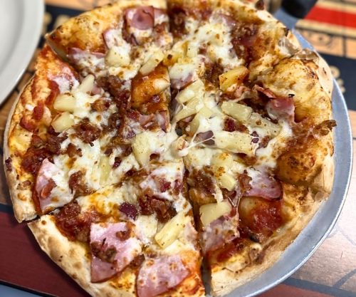 Hawaiian at Ozark Mountain Pizza in Branson, Missouri