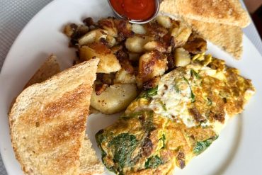 Tuscan Omelette at Georgie's Diner in West Haven, CT