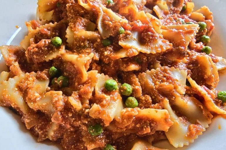 Sicilian Pasta at Leonardo's Italian Grille in Romulus, MI