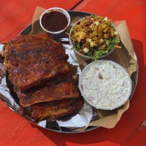 Photos for Piggin' Out Smokehouse