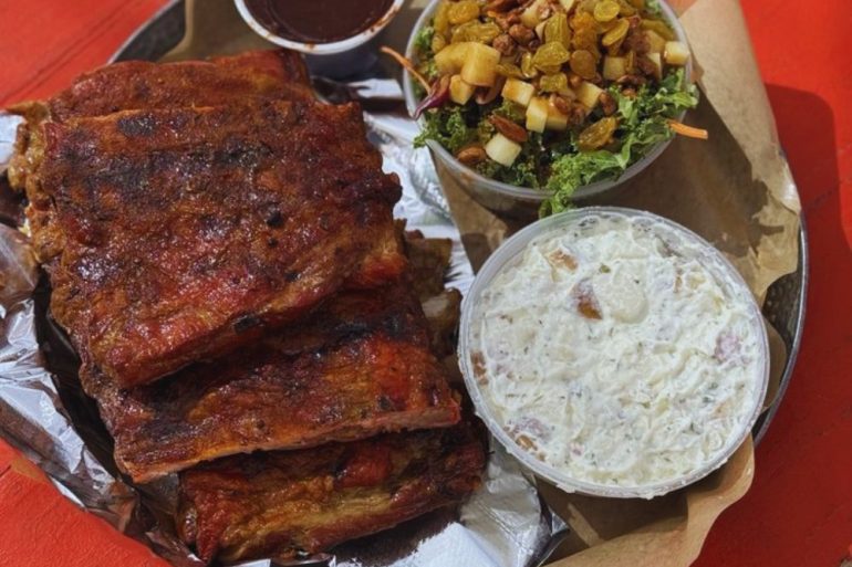Photos for Piggin' Out Smokehouse