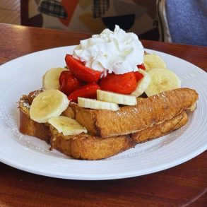 Photos for Cozy Corner - Logan Square