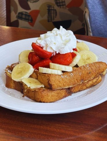 Photos for Cozy Corner - Logan Square