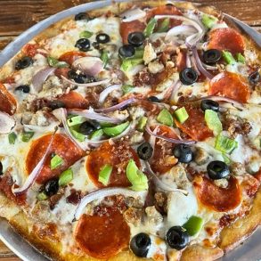 Pandemic Pizza at Antic Pizza in Hilo, HI