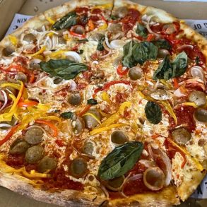 Salsiccia Pepper Onion Round at Coniglio’s Old Fashioned in Morristown, NJ